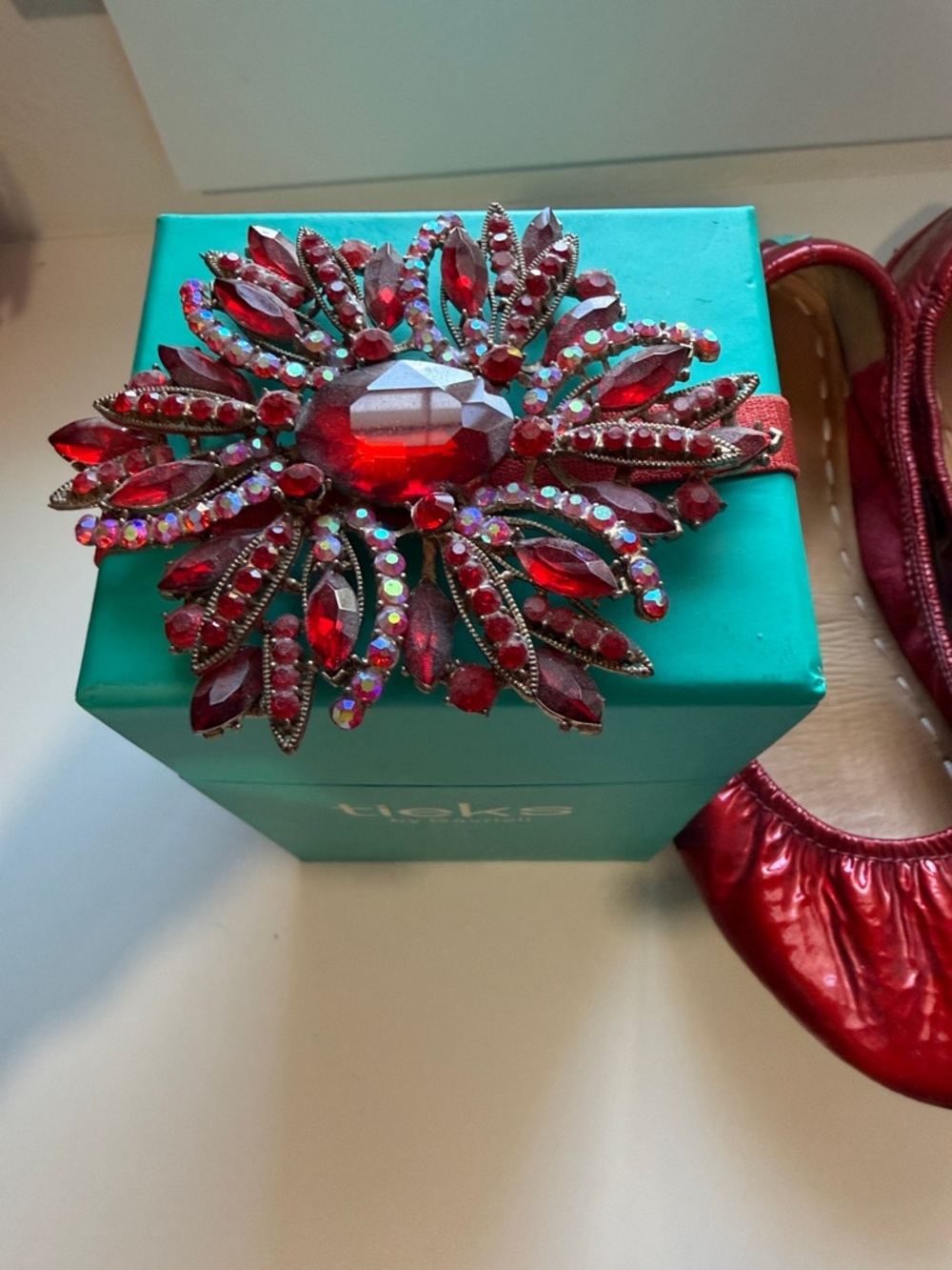 Red Diamond Tieks Size 8 - Picture 8 of 8